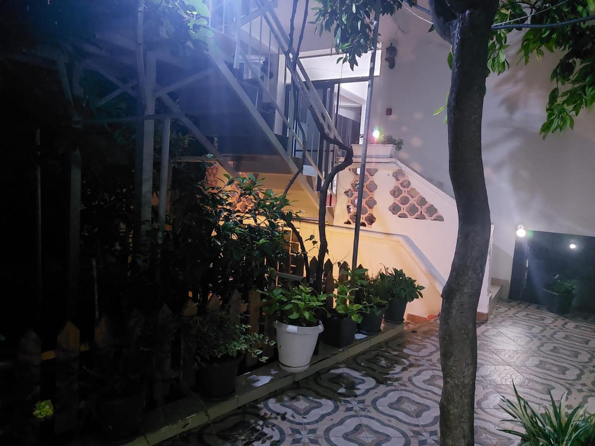 Guest House Flowers Berat Buitenkant foto