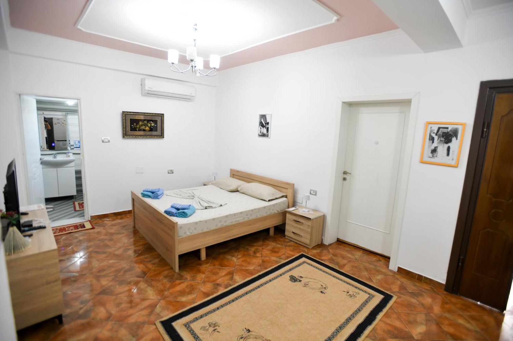 Guest House Flowers Berat Buitenkant foto
